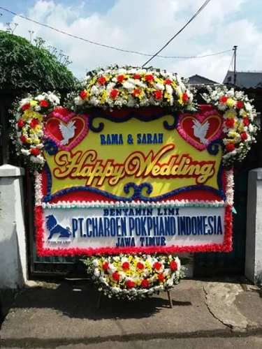 Karangan Bunga Pernikahan Panawangan